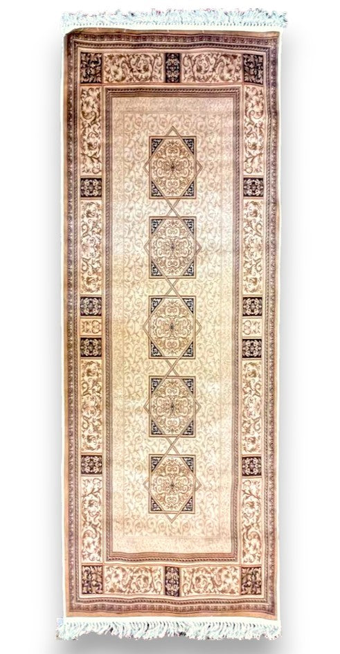 Silky Persian Style Carpet Runners - 3ft x 8ft